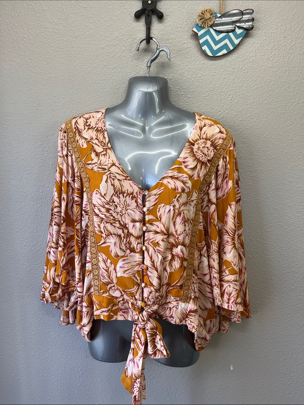 Band of the free Libby top. Size XL